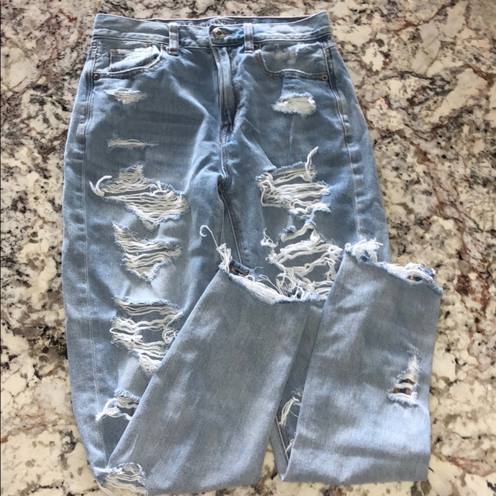 American Eagle | Ripped Mom Jean